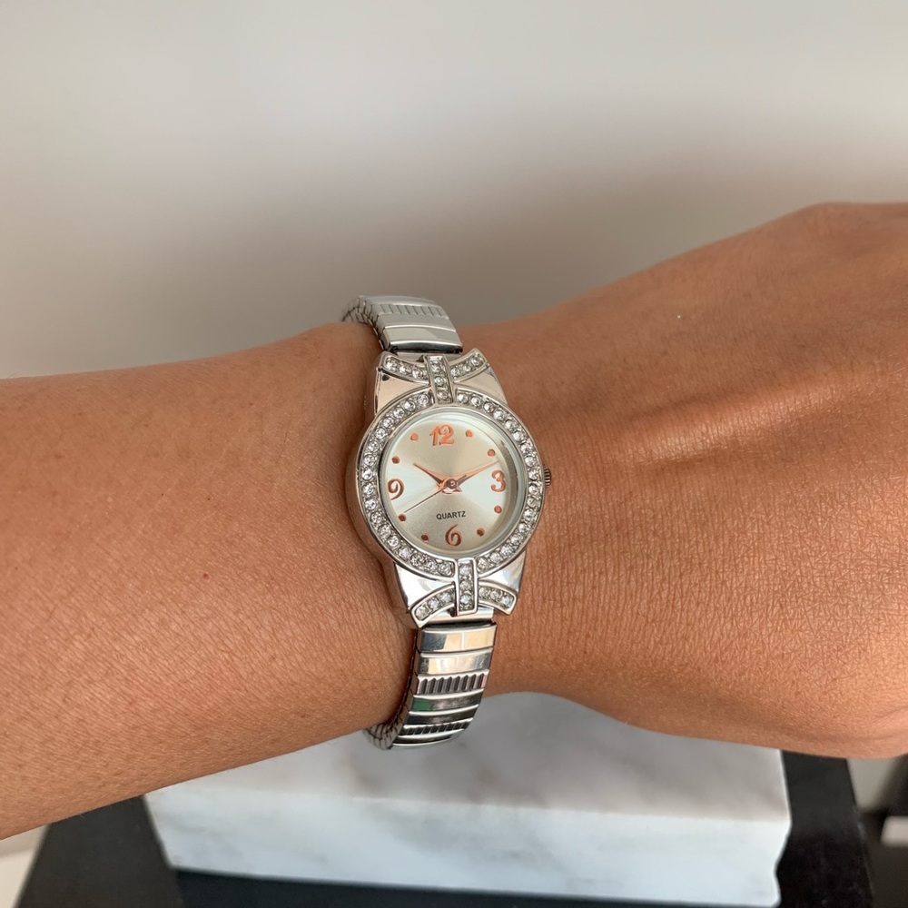 Everyday Quartz Watch, round face with rhinestone bezel and rose gold numbers